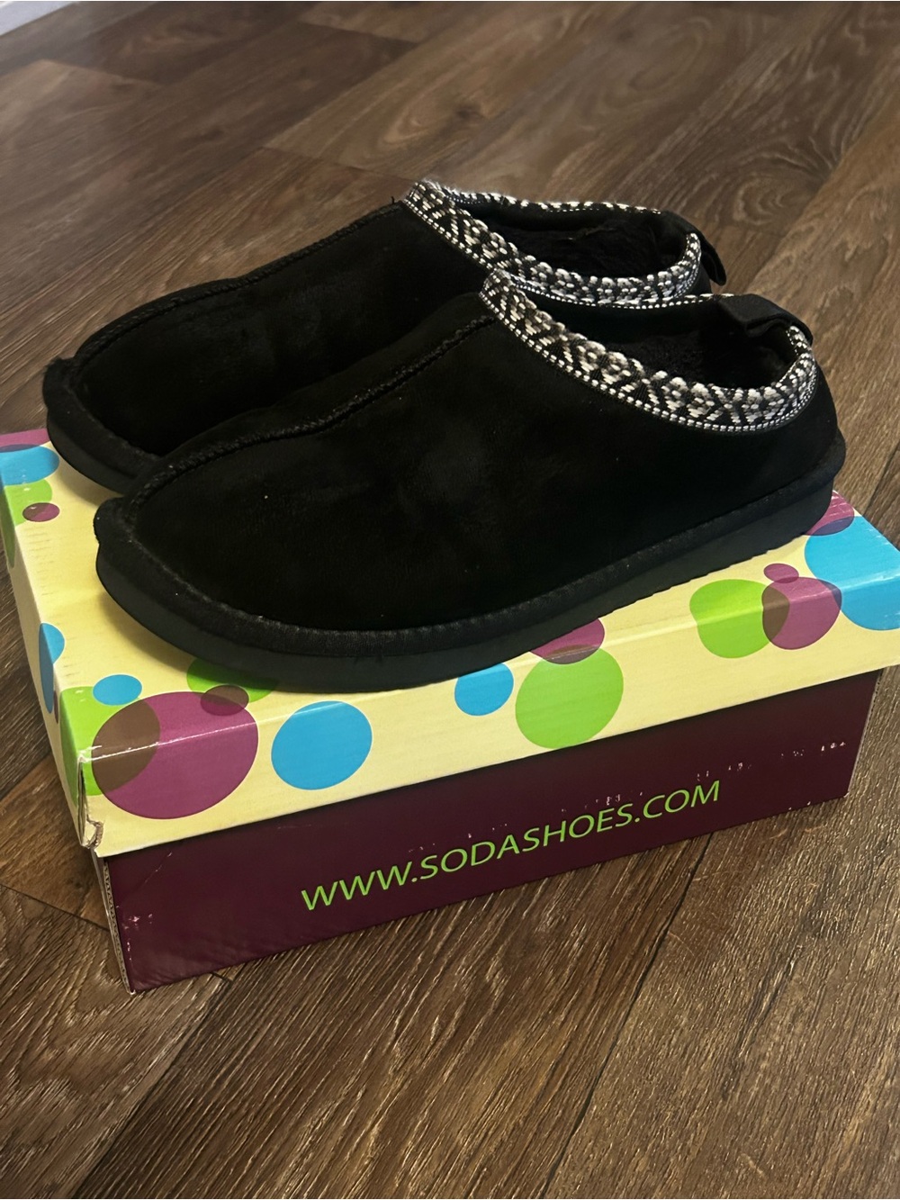 Soda Kids Black Moccasin Slippers with Patterned Trim